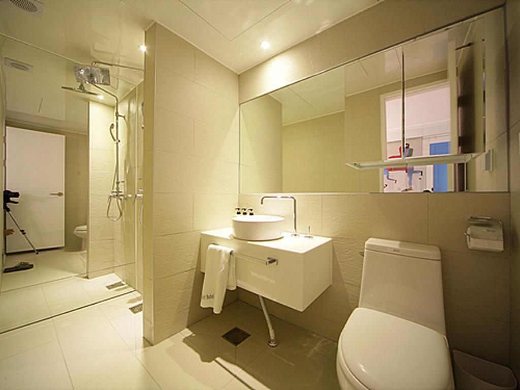 Sinchon Hotel Gaeul Сеул Екстериор снимка