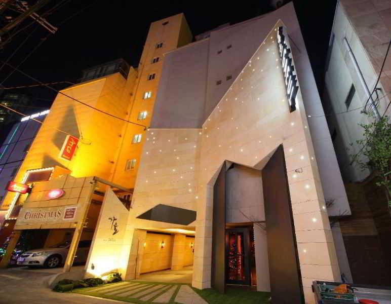 Sinchon Hotel Gaeul Сеул Екстериор снимка