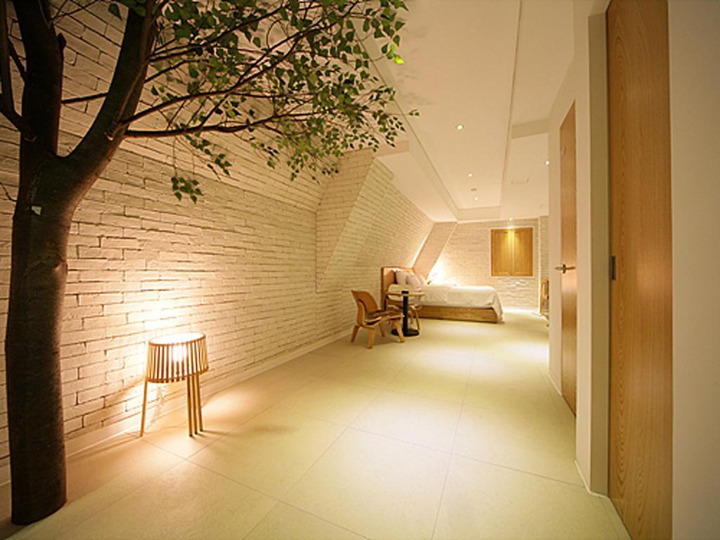 Sinchon Hotel Gaeul Сеул Стая снимка